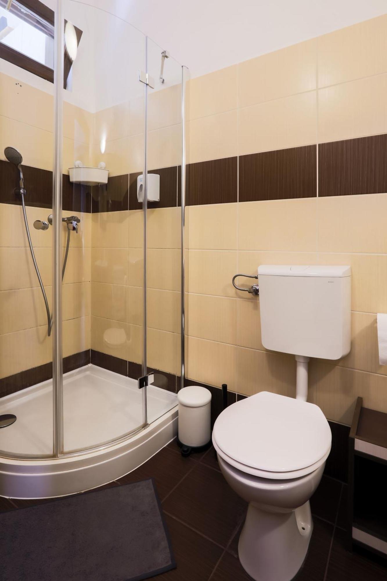 East Station Apartments Budapest Bagian luar foto