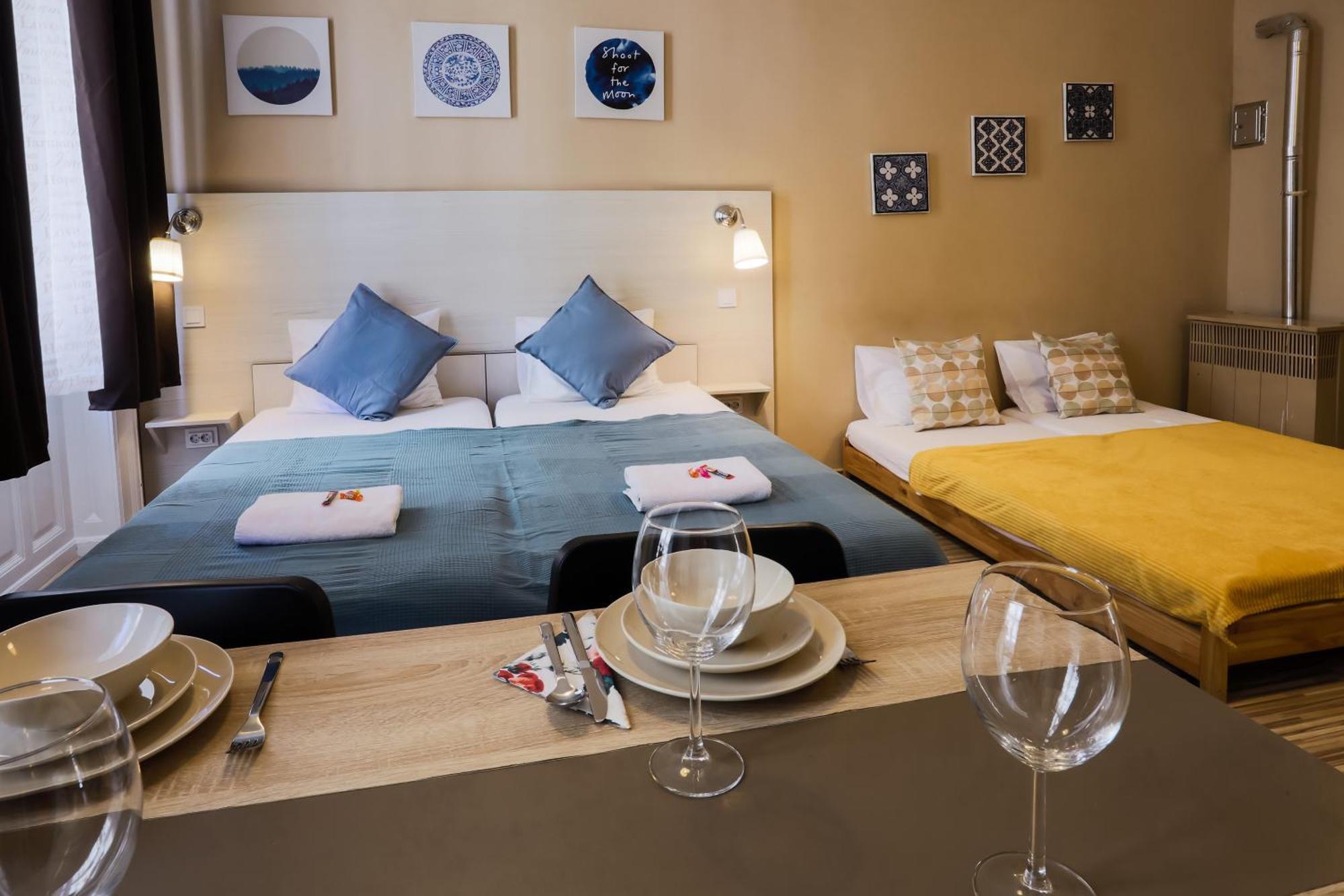 East Station Apartments Budapest Bagian luar foto
