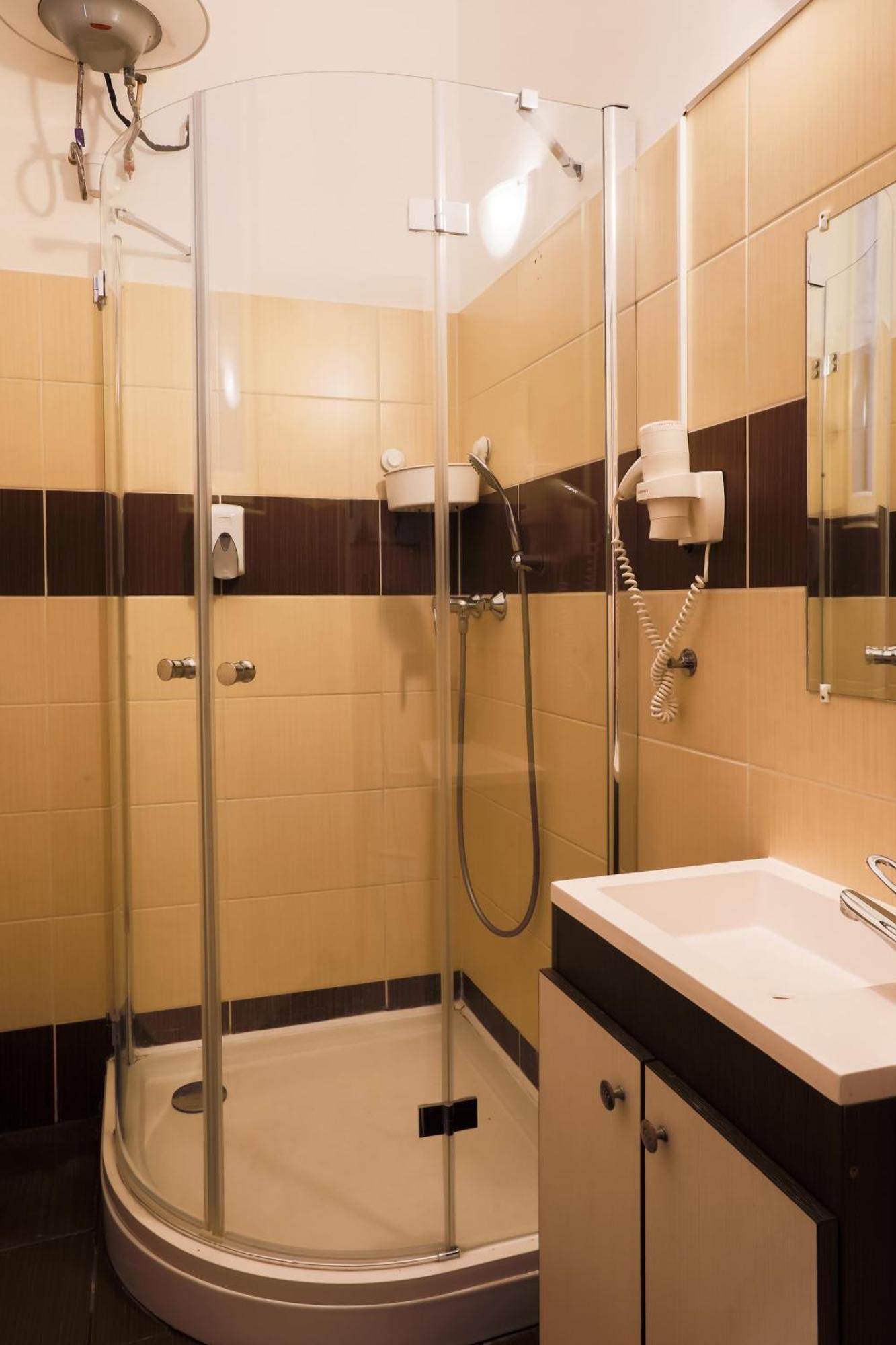 East Station Apartments Budapest Bagian luar foto